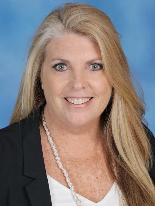 Dr. Leslie Ricciardelli